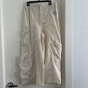Urban Outfitters Wide Leg Cargo Pants 10 Ivory